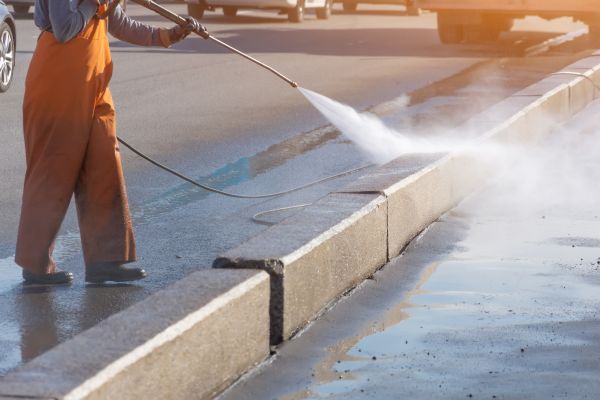 Commercial Concrete Cleaning in Palmetto