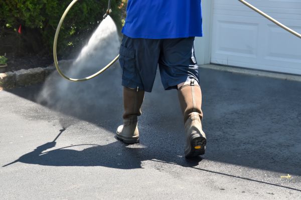 Asphalt Driveway Cleaning in Palmetto