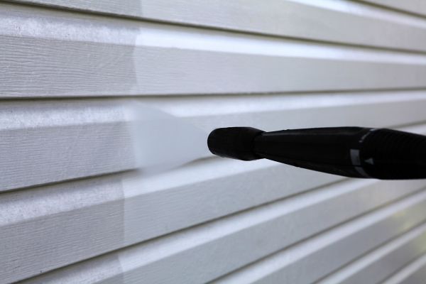 Cost of Condo Siding Power Washing in Palmetto