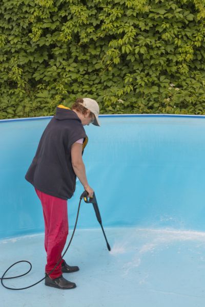 Pool Pressure Washing in Palmetto