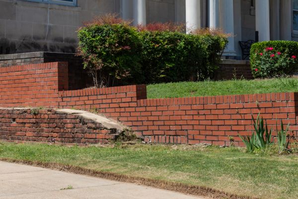 Retaining Wall Cleaning in Palmetto