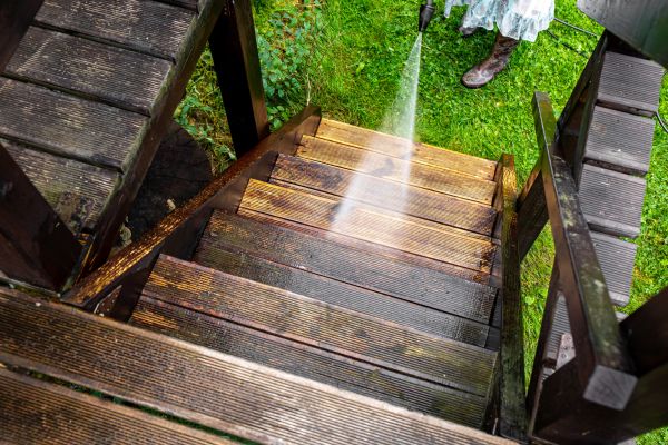 Wood Power Washing in Palmetto