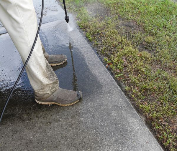 Cost of Concrete Slab Powerwashing in Palmetto